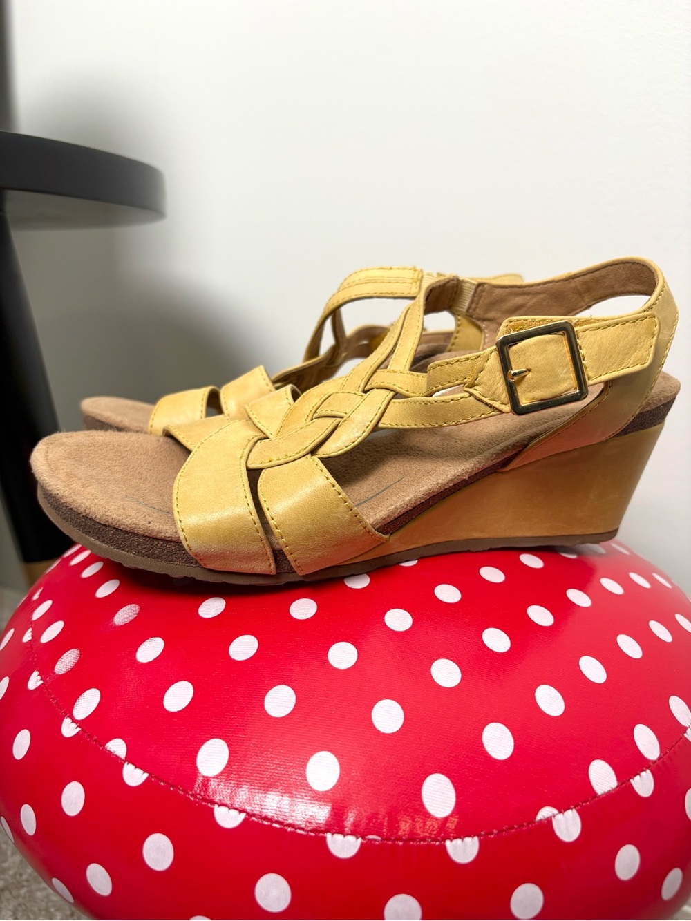 Aetrex Keira Yellow Wedges